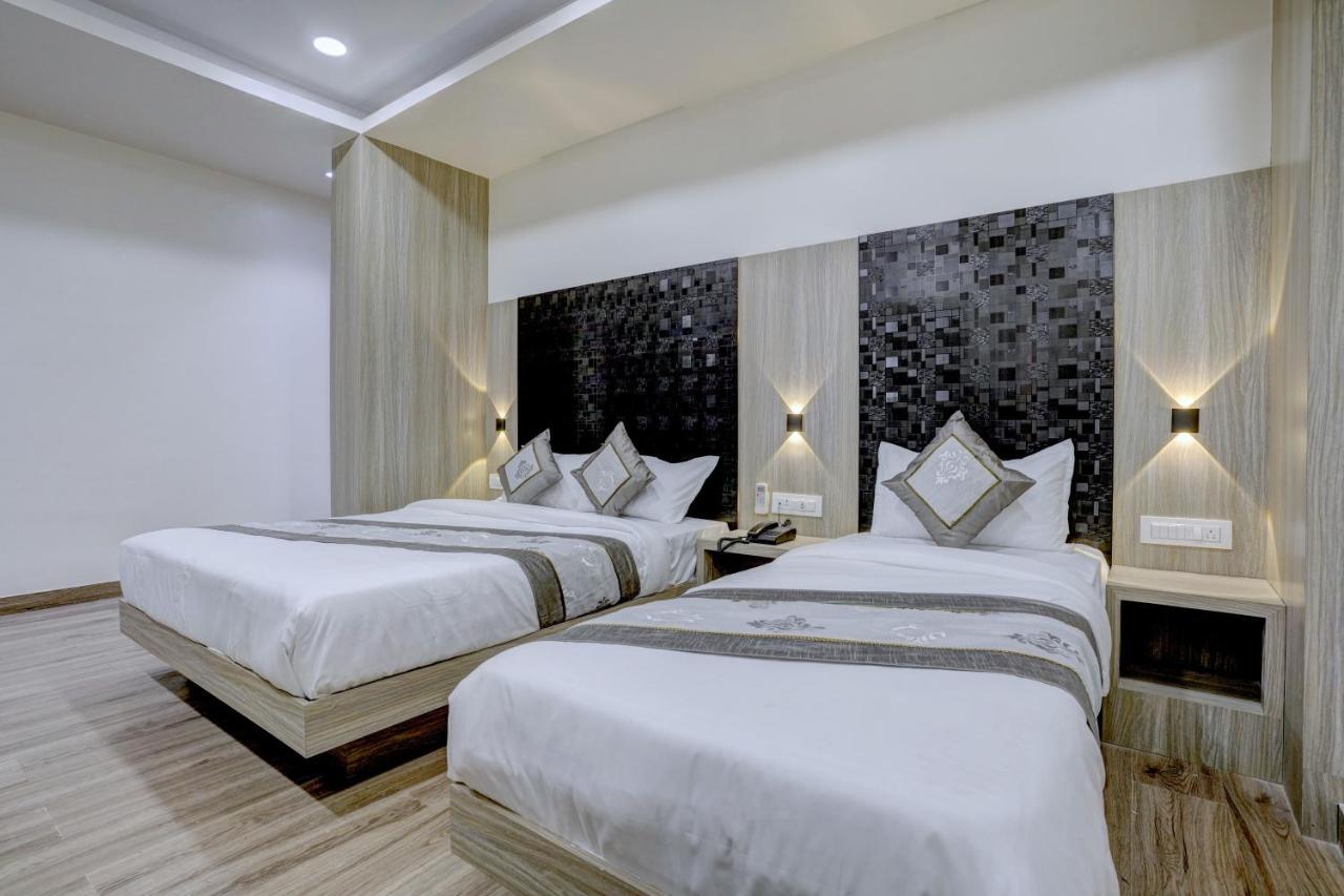 Hotel Arts International Mumbai Exterior foto