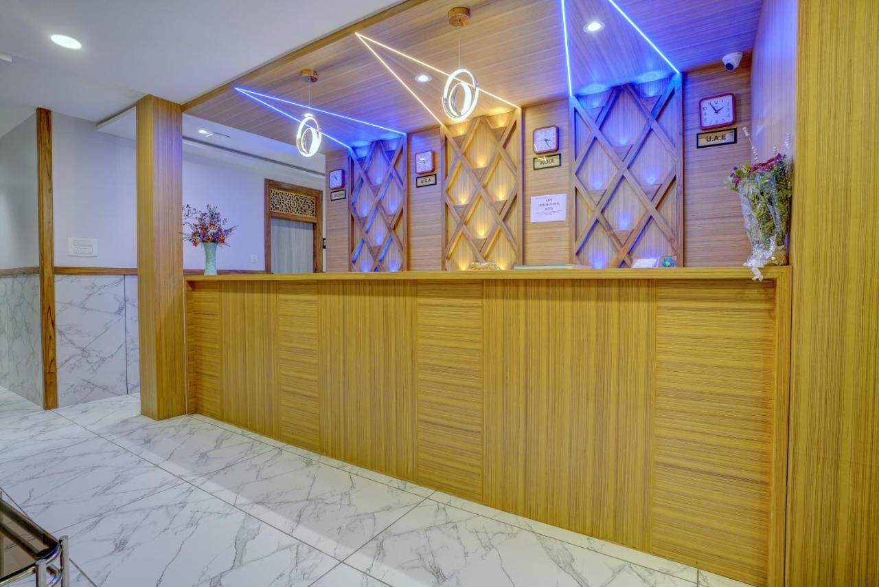 Hotel Arts International Mumbai Exterior foto