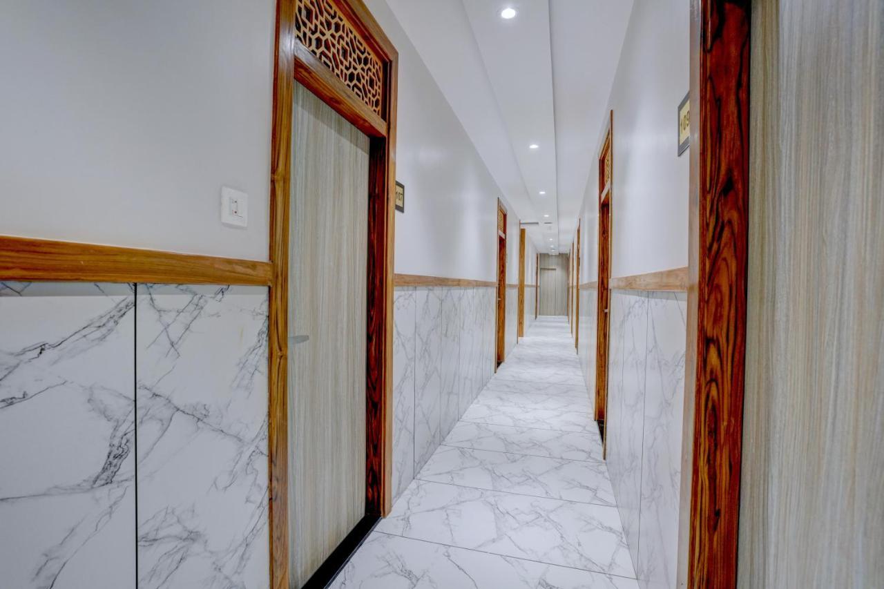 Hotel Arts International Mumbai Exterior foto