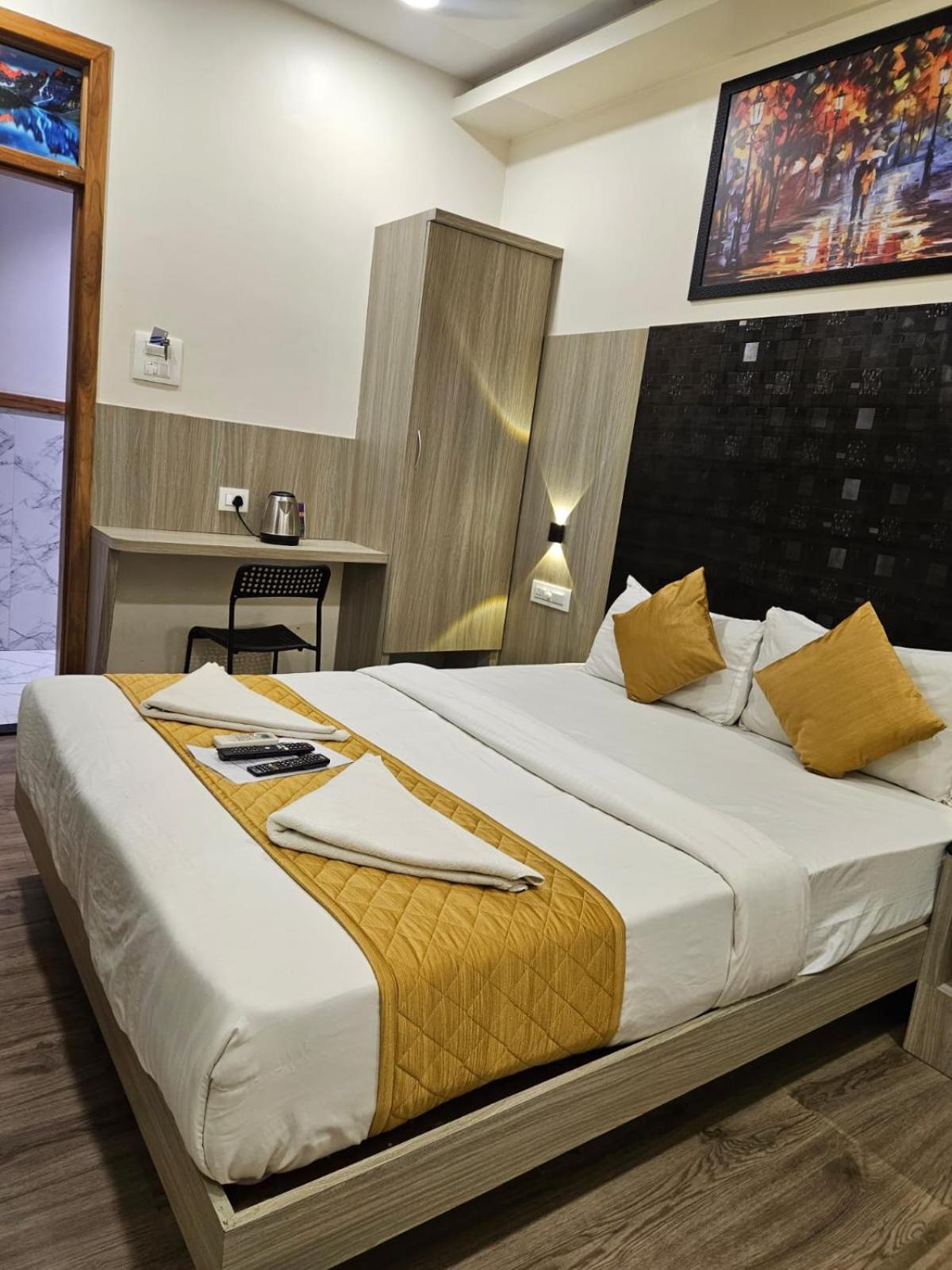 Hotel Arts International Mumbai Exterior foto